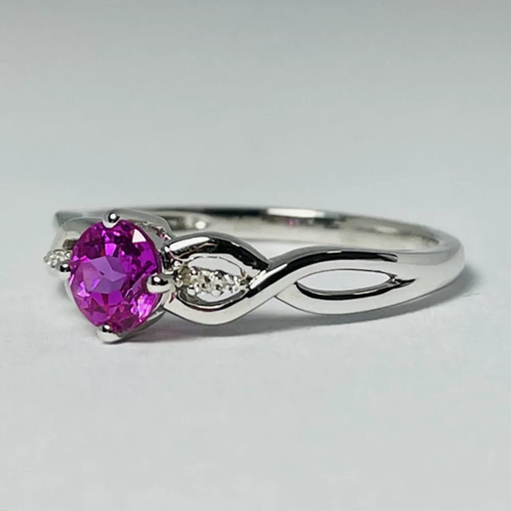 10kt White Gold Pink Topaz & Diamond Ring