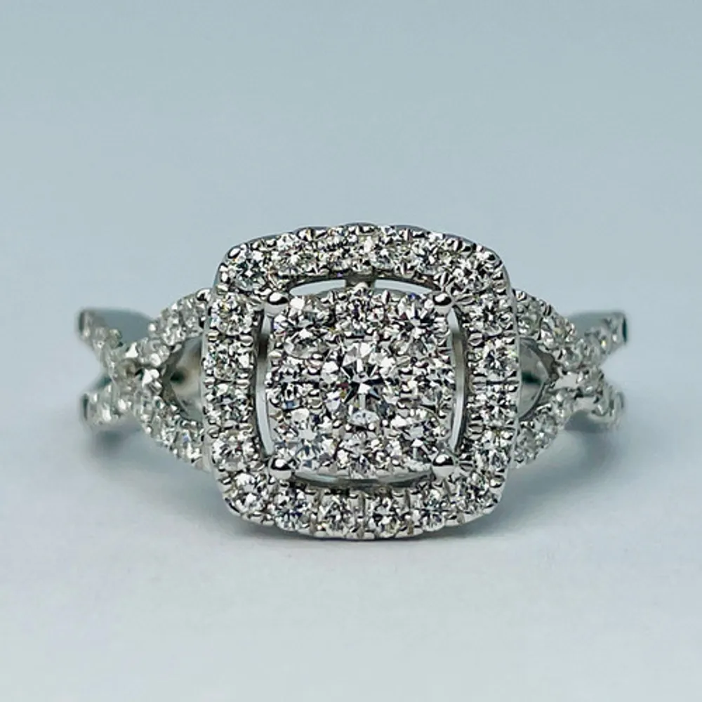 14kt White Gold 1.00ctw Diamond Engagement Ring Set