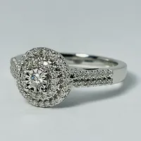 10kt White Gold Diamond Engagement Ring Set