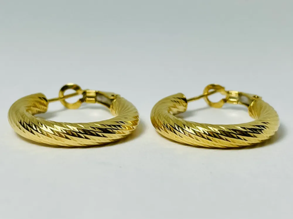 10kt Gold Diamond Cut Hoop Earrings