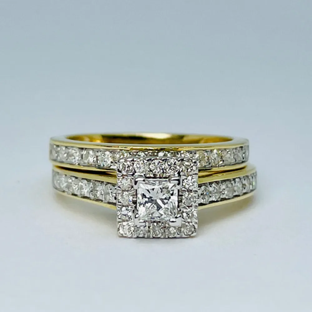 14kt Gold Princess Cut Diamond Engagement Ring Set