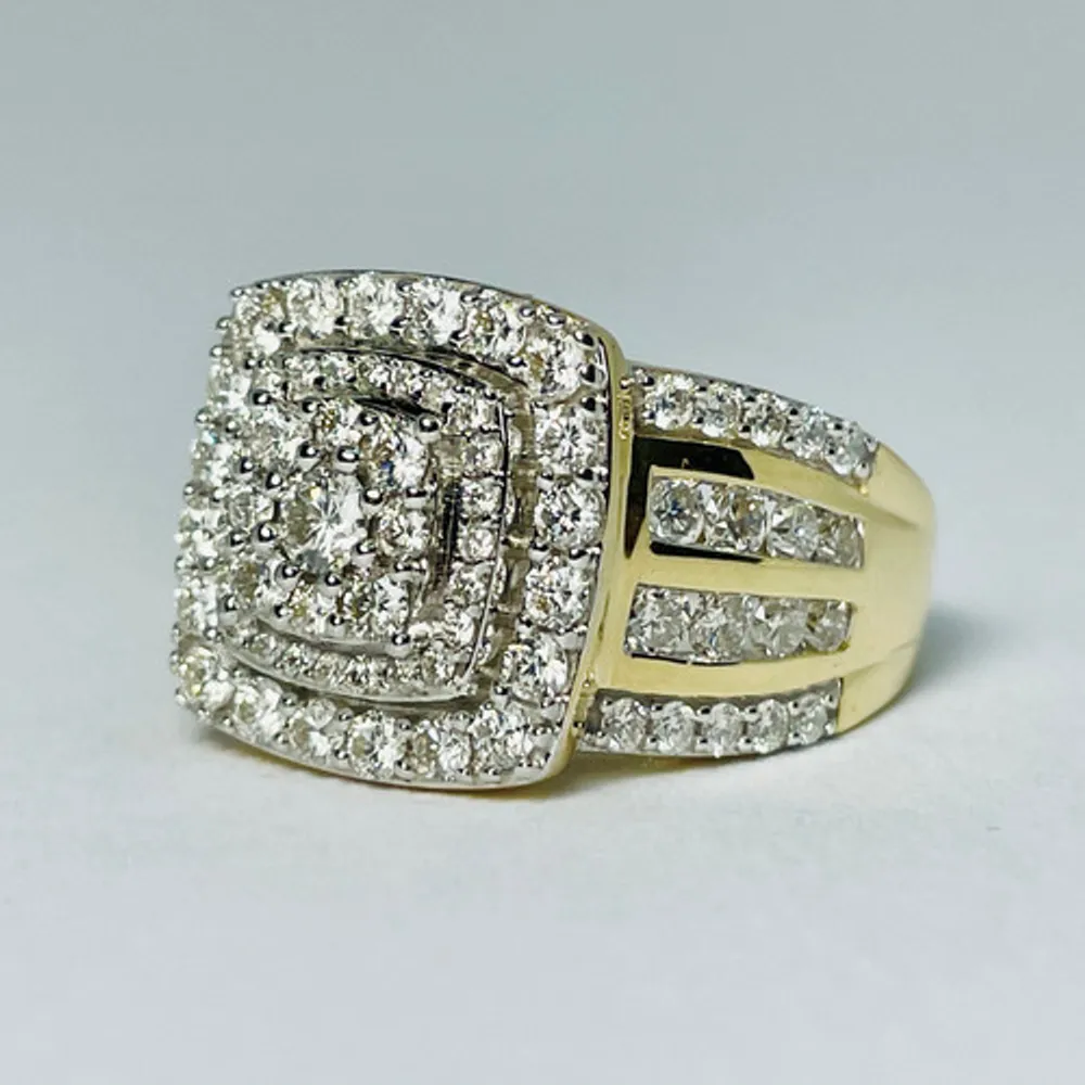 10kt Gold 2.00ctw Diamond Engagement Ring