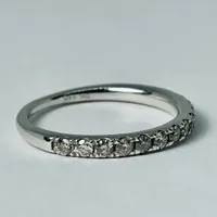 18kt White Gold Diamond Band, 0.50ctw