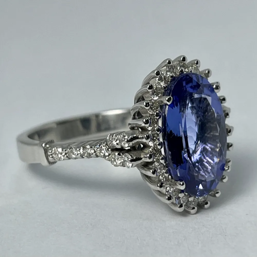 14kt White Gold Tanzanite & Diamond Ring