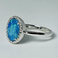 10kt White Gold Opal & Diamond Ring