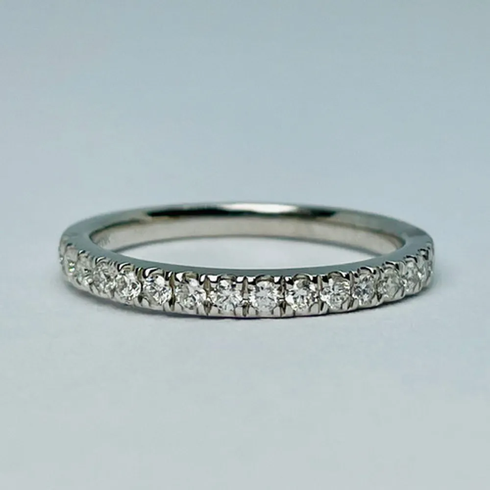 10kt White Gold 1.00ct Diamond Engagement Ring Set
