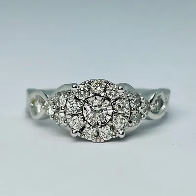 10kt White Gold 0.95ct Diamond Engagement Ring Set