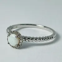 10kt White Gold Opal & Diamond Ring