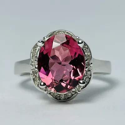 18kt White Gold Pink Tourmaline & Diamond Ring