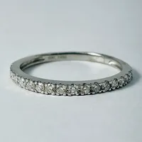 10kt White Gold 1.00ctw Diamond Engagement Set