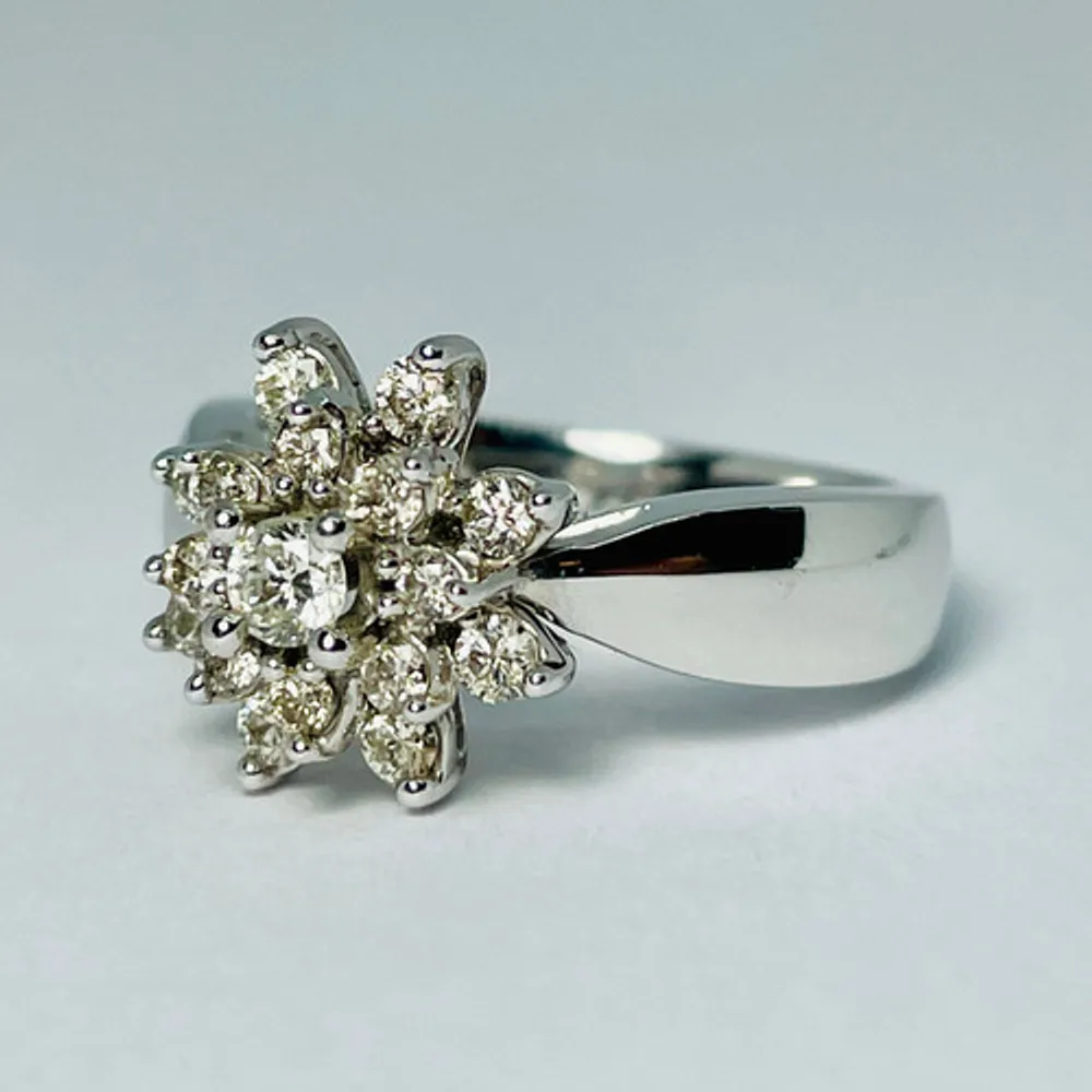 10kt Gold Diamond Cluster Ring Set