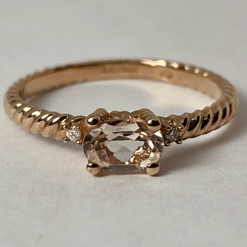 10kt Rose Gold Morganite & Diamond Ring