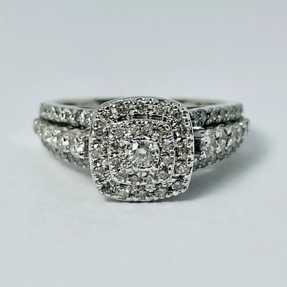 14kt White Gold Diamond Engagement Ring