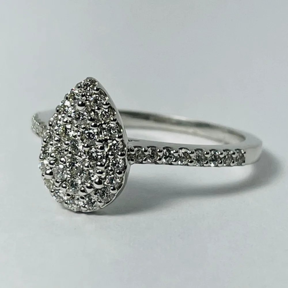 14kt White Gold Pear Shaped Cluster Diamond Engagement Ring