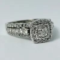 14kt White Gold Diamond Engagement Ring