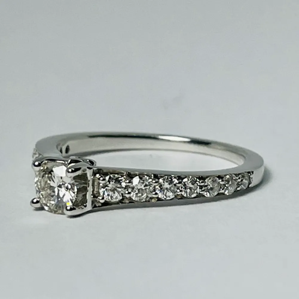 14kt White Gold Diamond Engagement Ring Set
