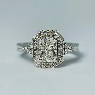 14kt White Gold Vintage 0.80ctw Diamond Engagement Ring