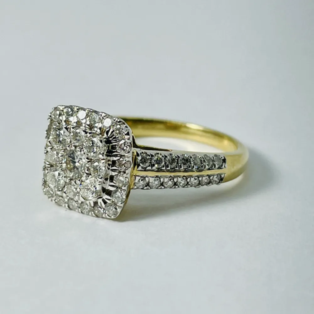 10kt Gold Diamond Halo Ring 1.00ctw