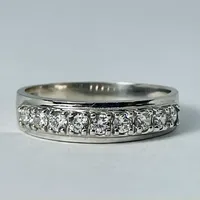 10kt White Gold CZ Cluster Set