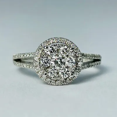 14kt White Gold Diamond Halo Engagement Ring
