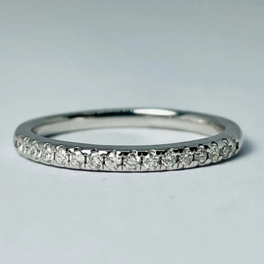 14kt White Gold Diamond Band, 0.15ctw