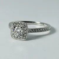 18kt White Gold Diamond Halo Engagement Ring