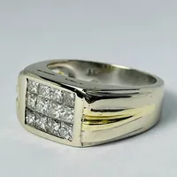 18kt Gold Two Tone Diamond Ring