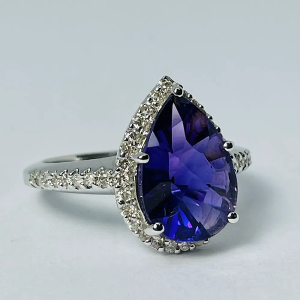 14kt White Gold Amethyst & Diamond Ring