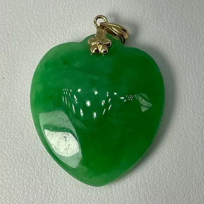 14k Yellow Gold Jade Heart Pendant 31mm