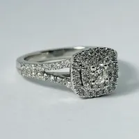 10kt White Gold 1.00ctw Diamond Engagement Ring Set