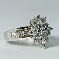 10kt White Gold CZ Cluster Set