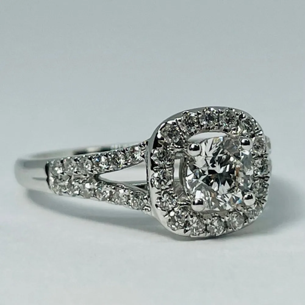 14kt White Gold Diamond Engagement Ring Set