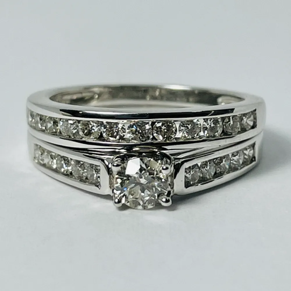 14kt White Gold Diamond Engagement Ring Set