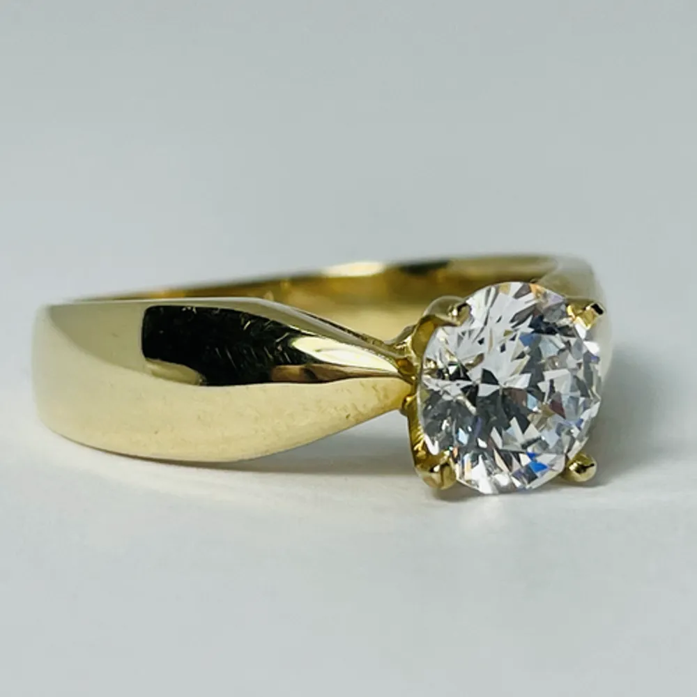 10kt Gold CZ Solitaire Ring