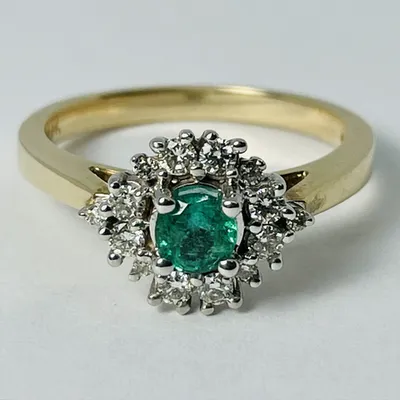 10kt Gold Emerald & Diamond Ring