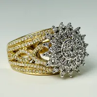 10kt Gold 1.23ctw Diamond Cluster Ring