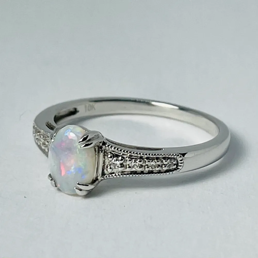 10kt White Gold Opal & Diamond Ring