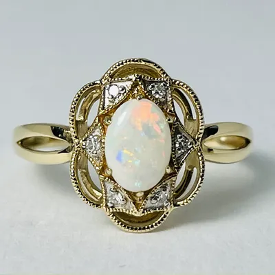 10kt Gold Opal & Diamond Ring