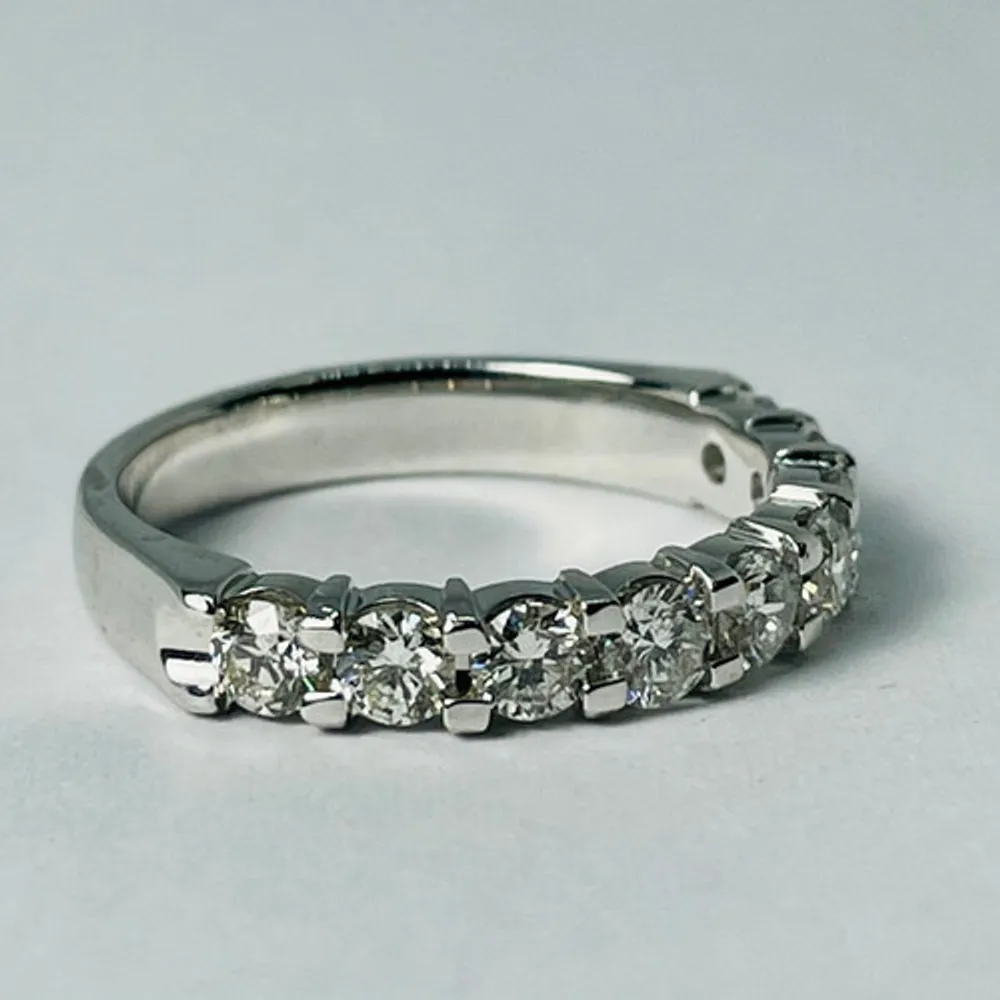 14kt White Gold Diamond Band, Shared Claw