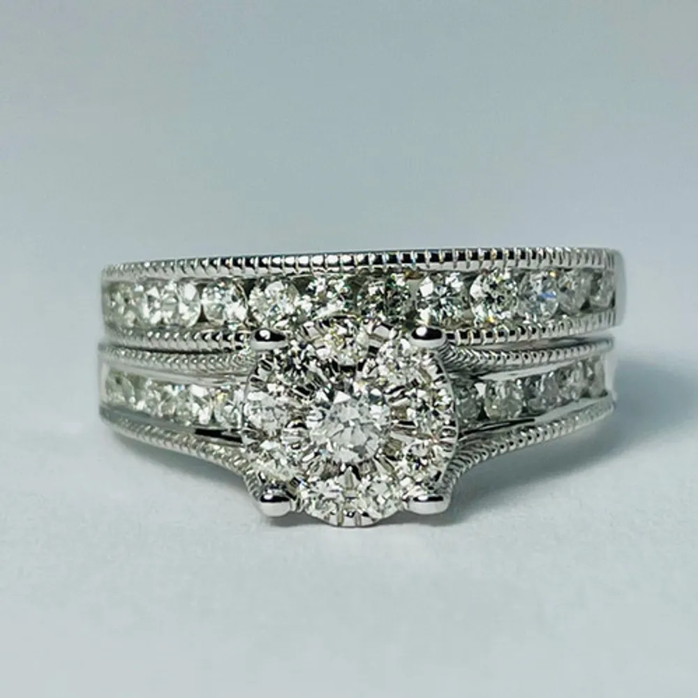 10kt White Gold 1.00ct Diamond Engagement Ring Set