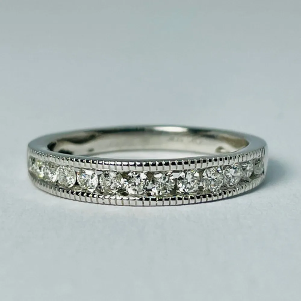 10kt White Gold 1.00ct Diamond Engagement Ring Set