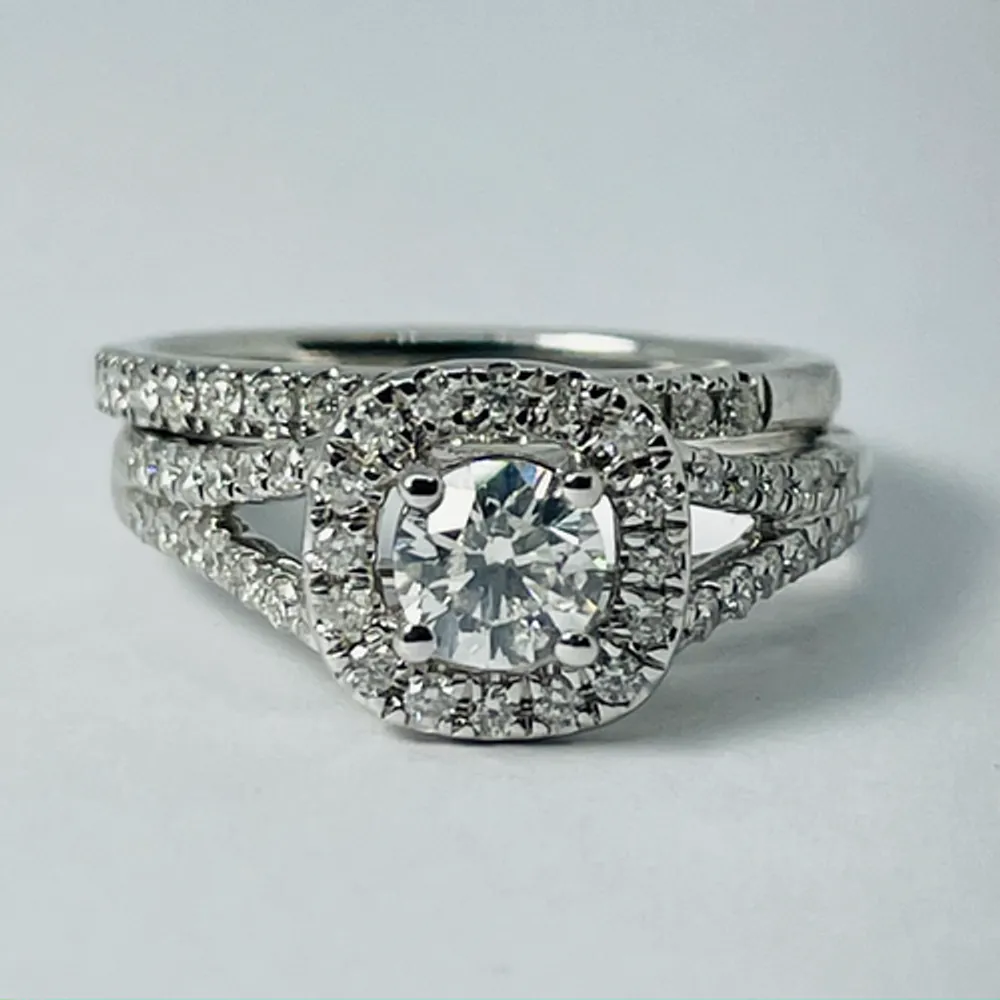 14kt White Gold 1.00ctw Diamond Engagement Ring Set