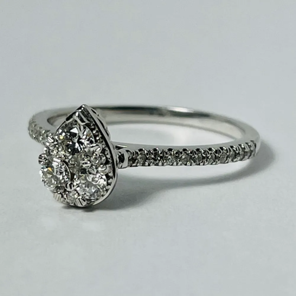 14kt White Gold Pear Shaped Diamond Engagement Ring