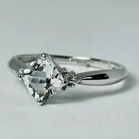 10kt White Gold Aquamarine & Diamond Ring