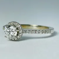 18kt White Gold Diamond Halo Engagement Ring
