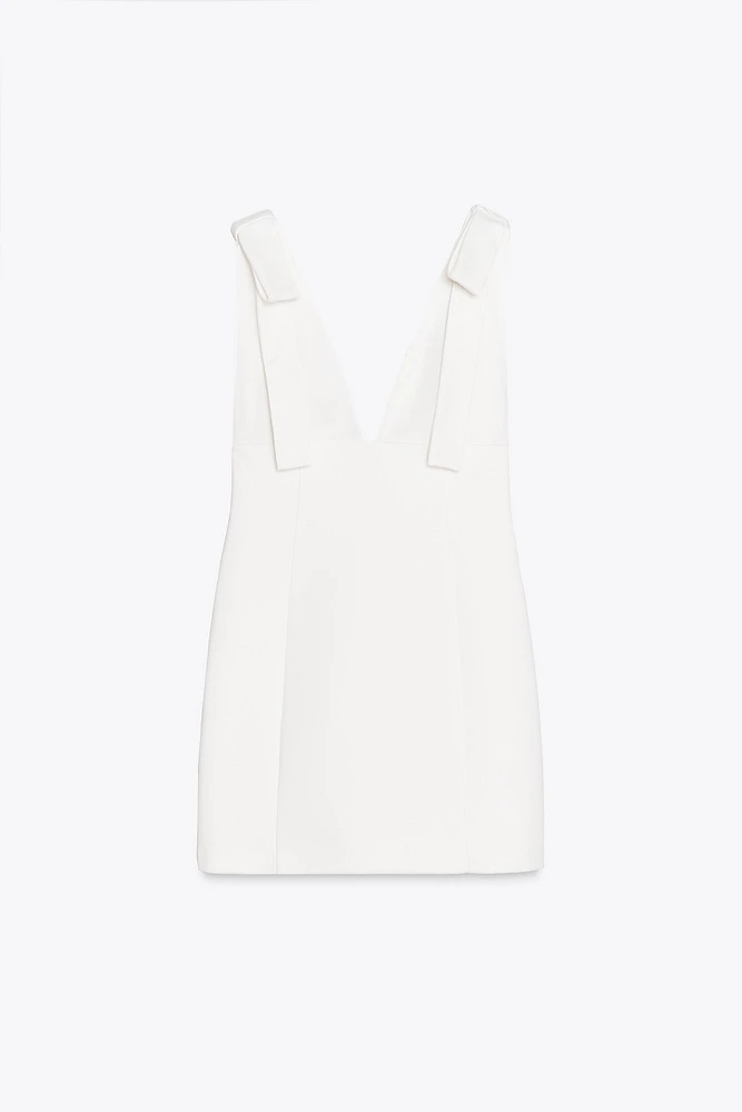 ROBE COURTE AVEC NŒUDS
