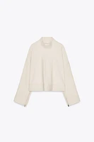 ZIPPERED VOLUMINOUS TOP