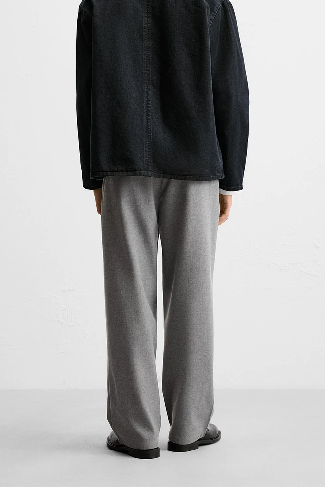 TEXTURED STRAIGHT FIT PANTS