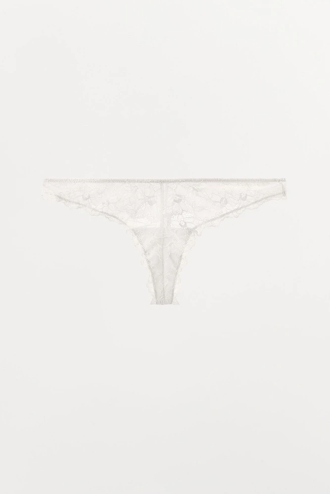 TANGA DENTELLE