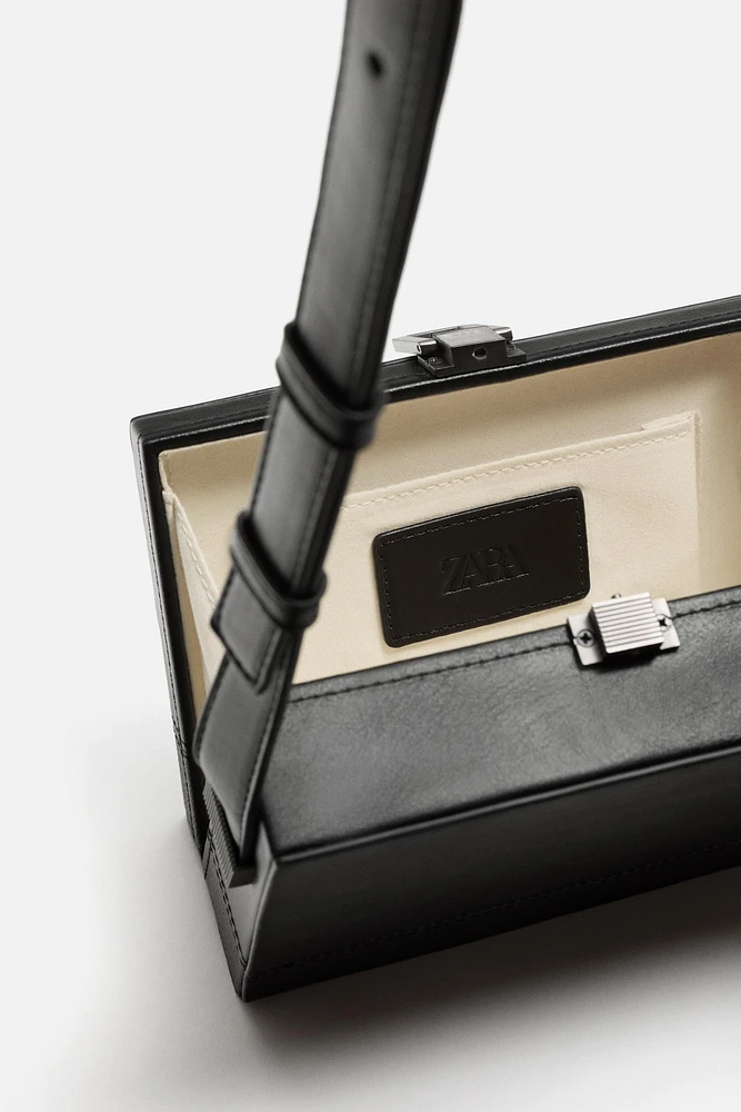 CROSSBODY BOX BAG